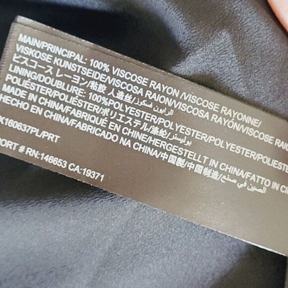 C/MEO Collective Romper Size Large Long Sleeve Stripe Cold Shoulder Cut Out - Picture 4 of 10